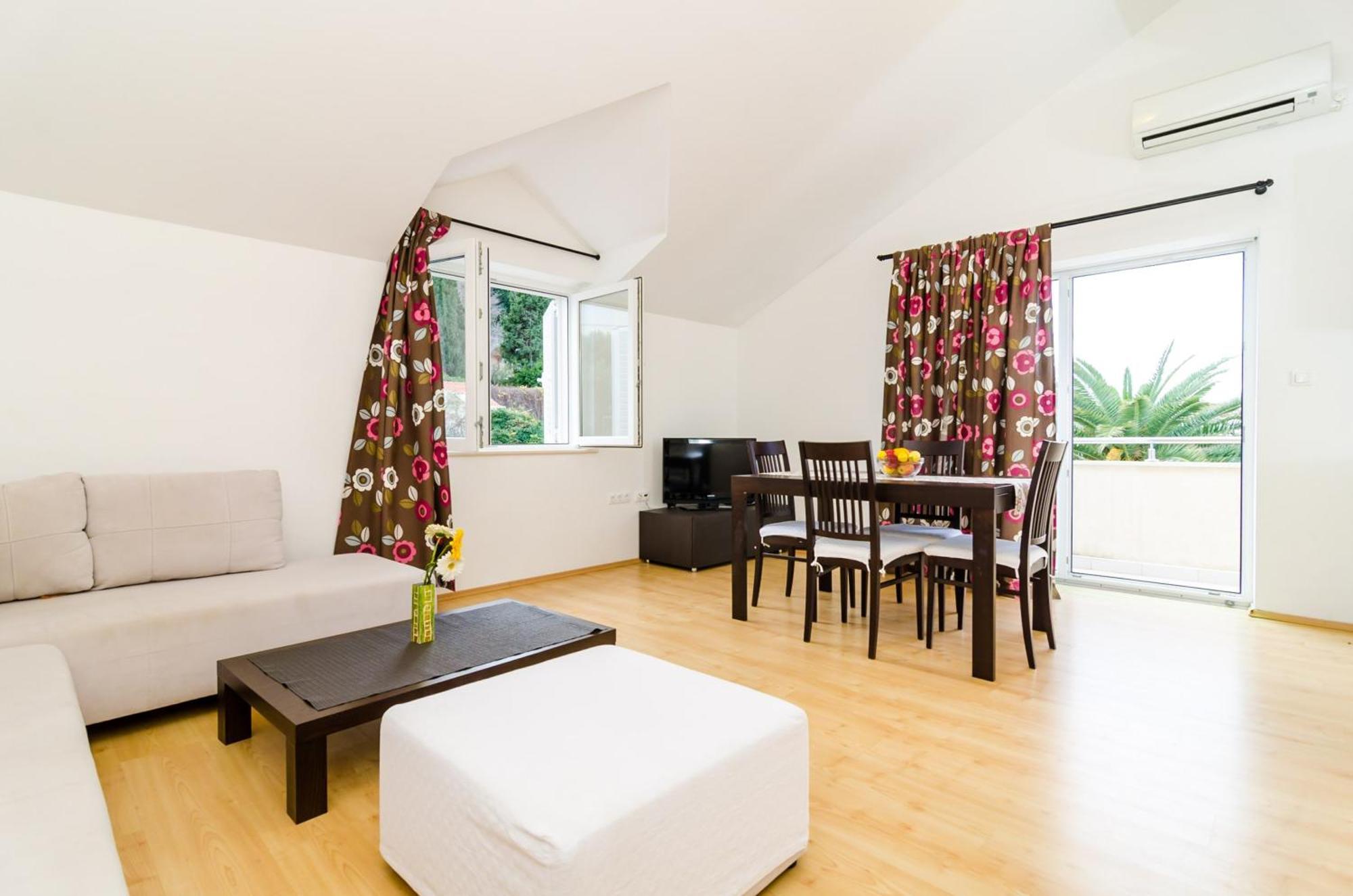 Charming In With Sea View 45 M²