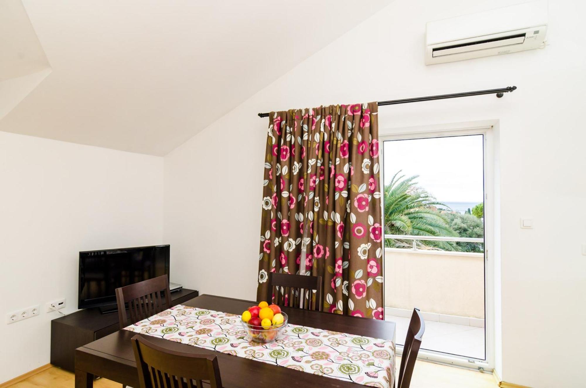 Charming In With Sea View 45 M²