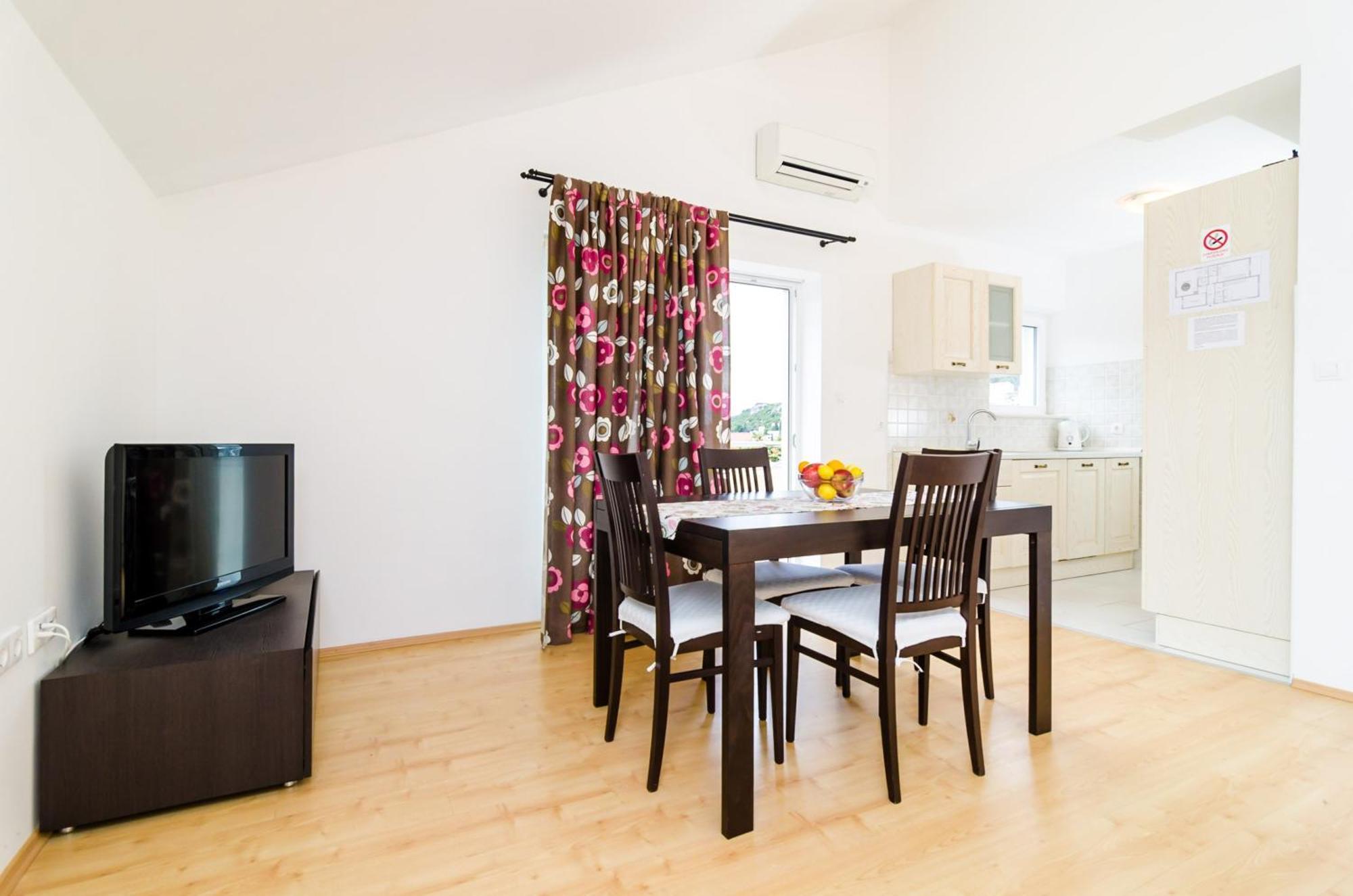 Charming Sea View Apartment