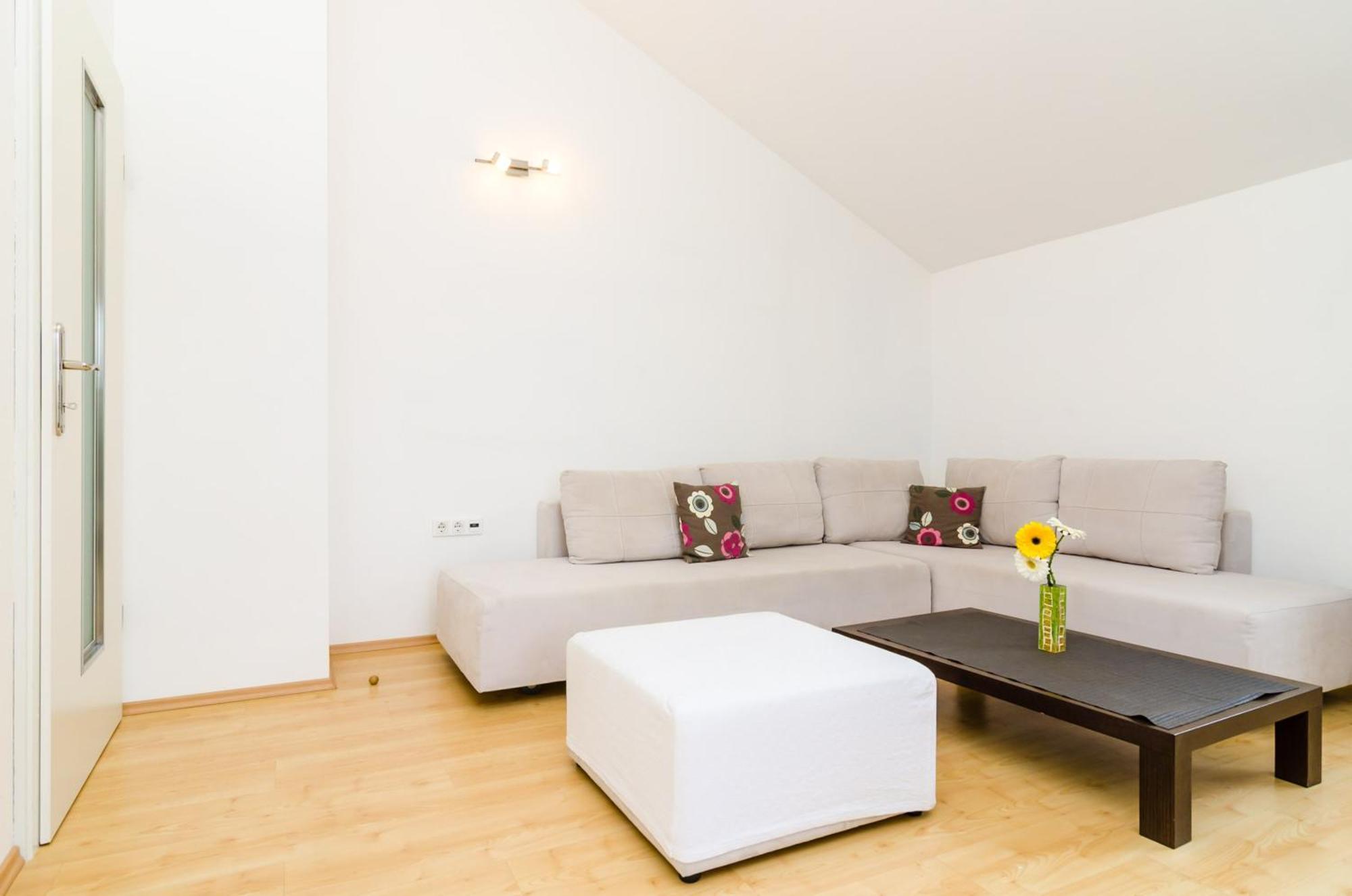 Charming In With Sea View 45 M² Apartment Dubrovnik